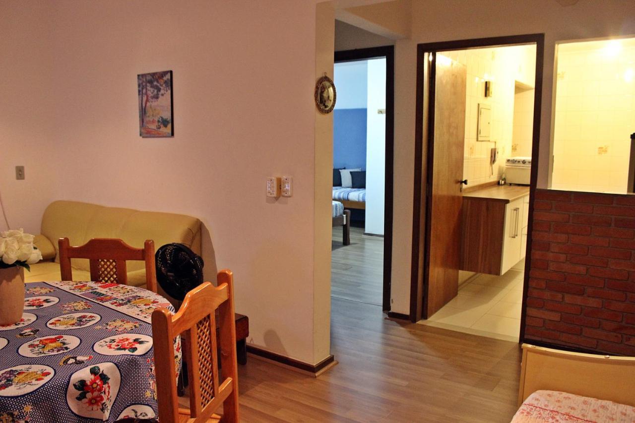 Apartamento Familiar - Praia Da Enseada グァルジャー エクステリア 写真