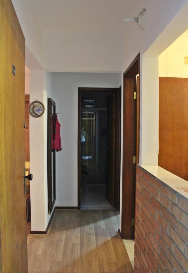 Apartamento Familiar - Praia Da Enseada グァルジャー エクステリア 写真