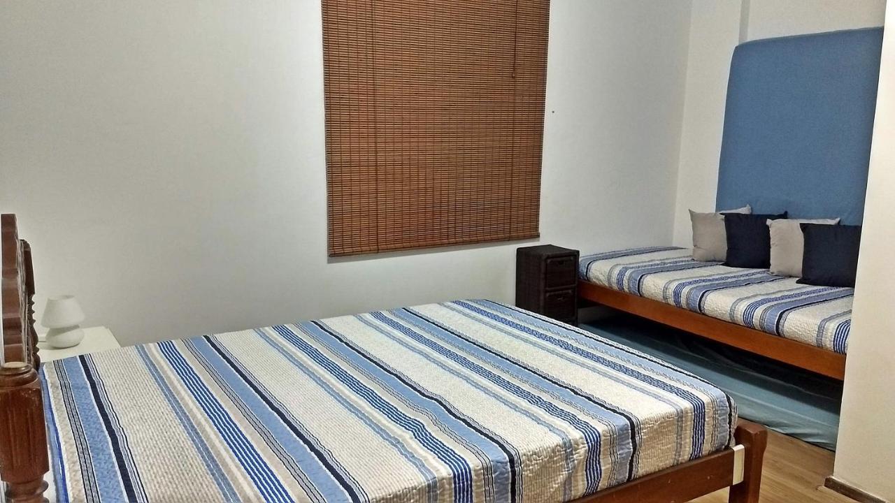 Apartamento Familiar - Praia Da Enseada グァルジャー エクステリア 写真
